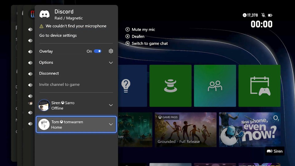 Xbox Guide with Discord voice channel: participants show Discord names linked to Xbox gamertags and presence such as Home or Offline.